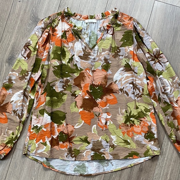 Autumn Floral Women's Blouse - Picture 5 of 5